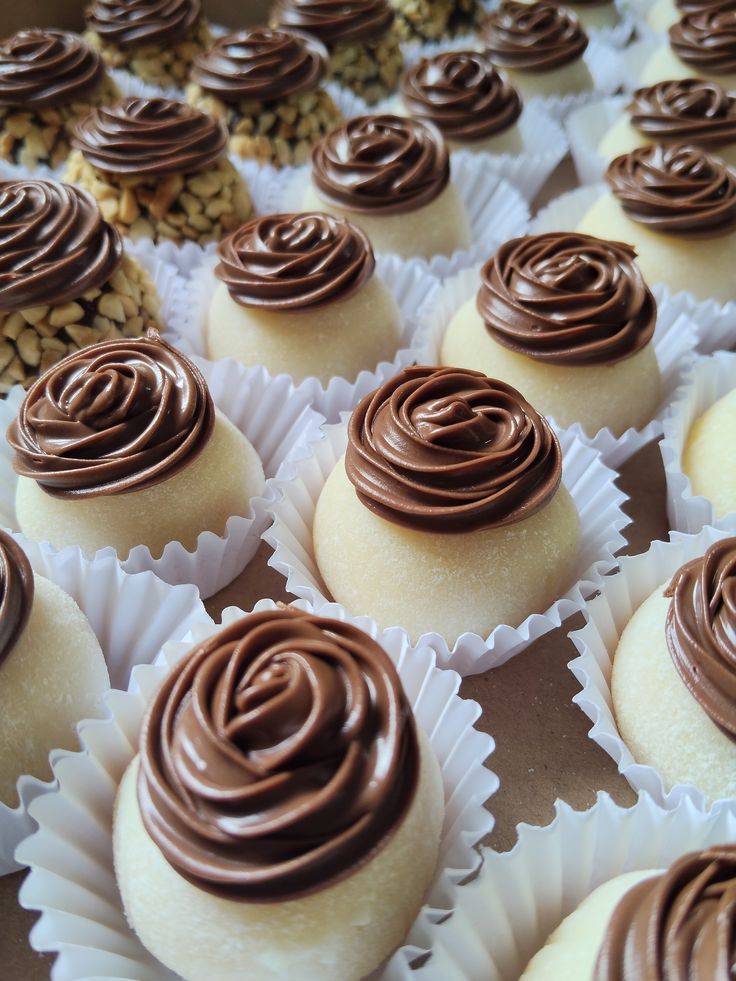 Bandeja Gourmet · 4 Ninho com Nutella